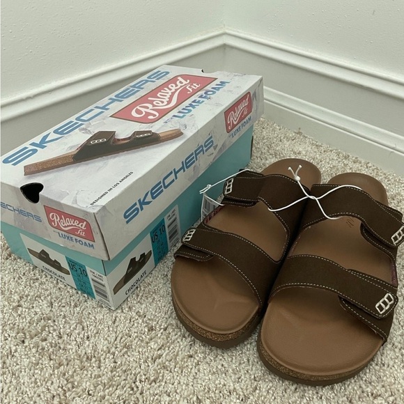 Skechers Brown Sandals Comfortable Adjustable Flip Flops - Picture 1 of 2